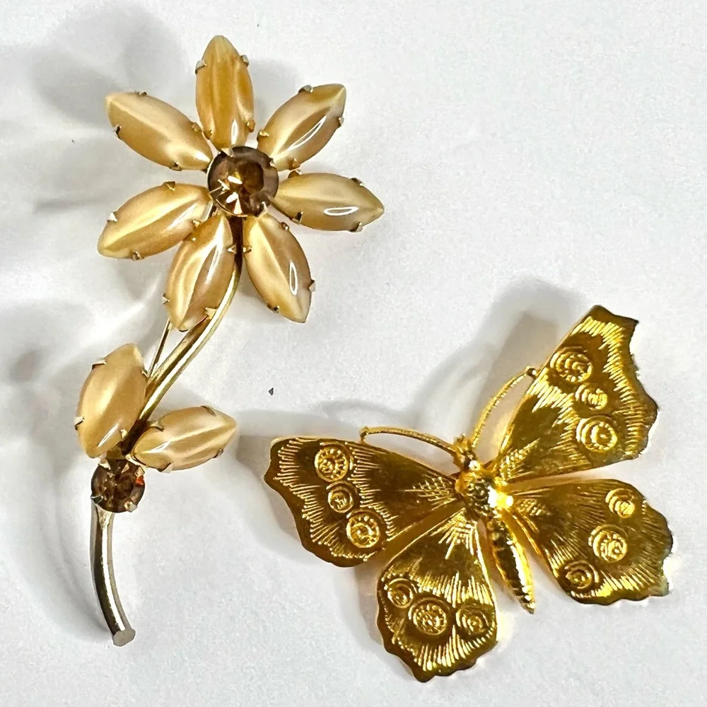 Vintage two brooch
